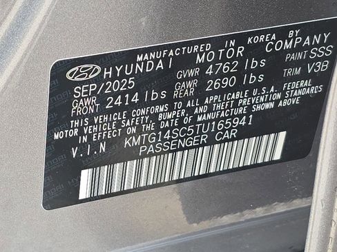 Used 2026 Genesis G70 2.5T image 33