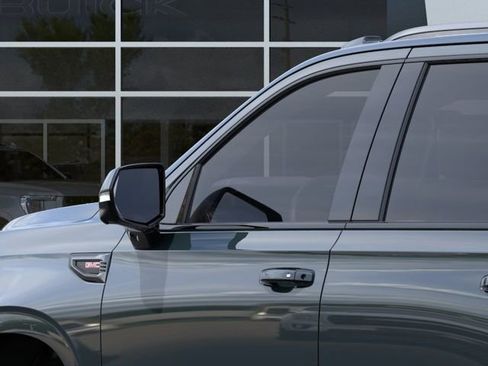 New 2026 GMC Yukon AT4 AWD/4WD image 12