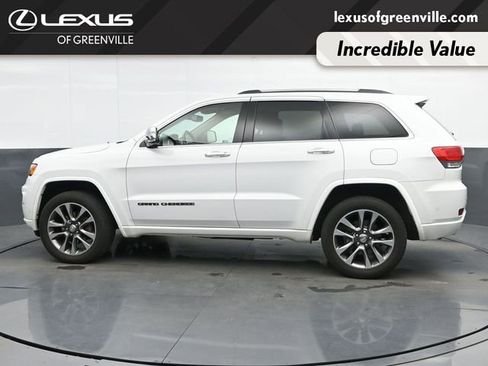 Used 2017 Jeep Grand Cherokee Overland w/ Jeep Active Safety Group AWD/4WD image 5