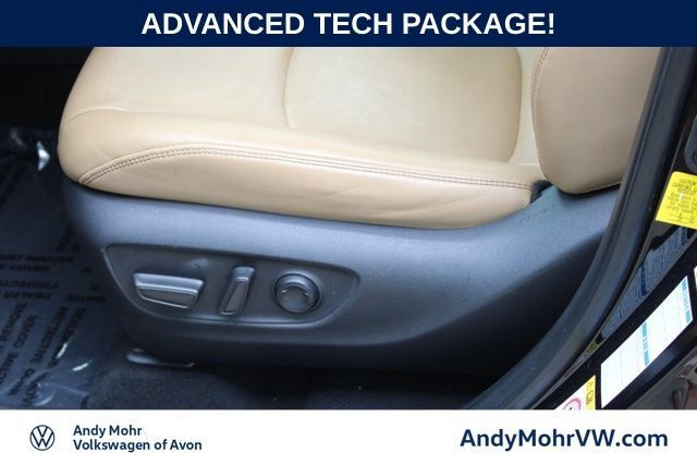 Used 2019 Toyota RAV4 Limited w/ Advanced Technology Package AWD/4WD image 17