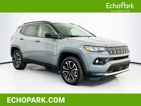 Used 2022 Jeep Compass Limited image 1