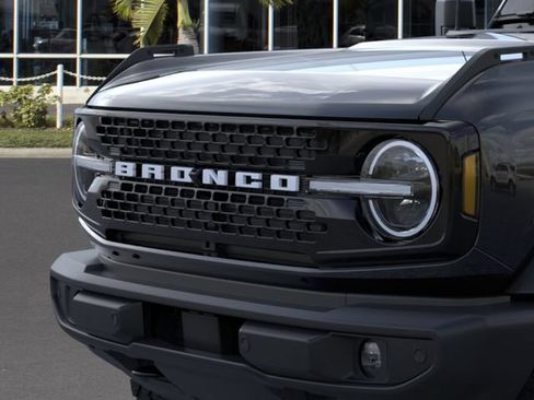 New 2026 Ford Bronco Outer Banks AWD/4WD image 19