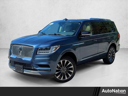 Used 2020 Lincoln Navigator Reserve image 1