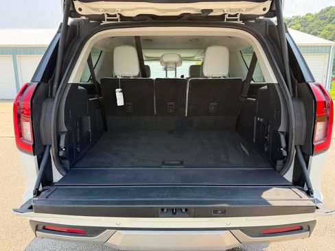 Used 2025 Ford Expedition Max Platinum w/ Driver's Package AWD/4WD image 14