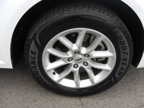 Used 2019 Ford Flex SE FWD image 8