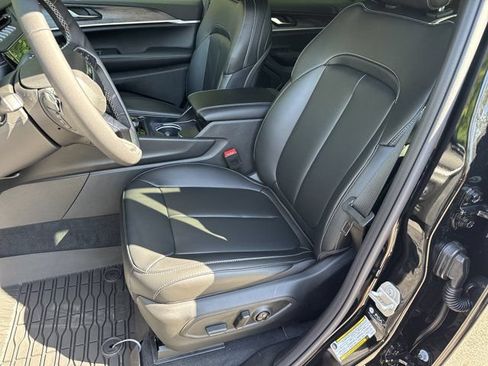 New 2027 Jeep Grand Cherokee L Limited AWD/4WD image 9