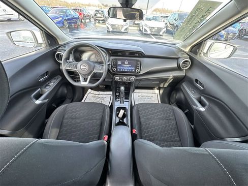 Used 2023 Nissan Kicks SV image 20