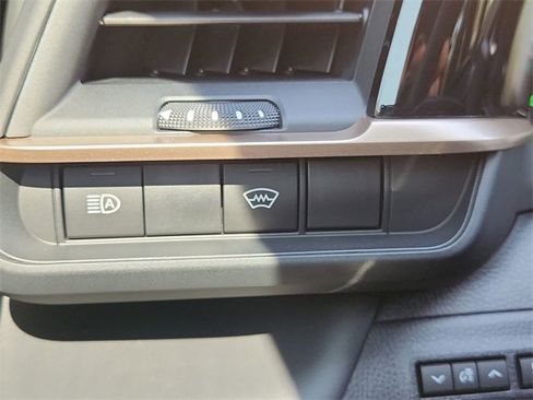 Used 2026 Toyota Crown Limited image 17