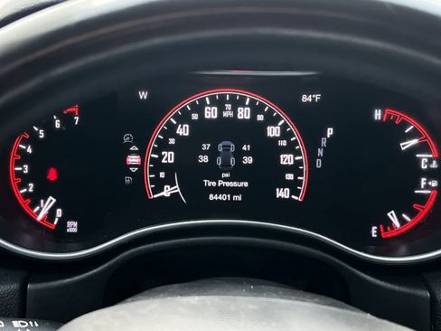 Used 2019 Dodge Durango SXT image 25