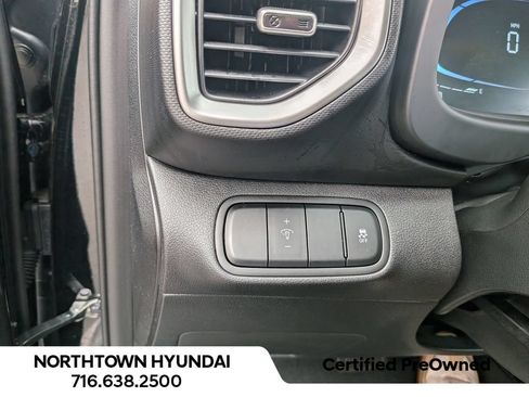 Used 2026 Hyundai Venue SEL FWD image 23