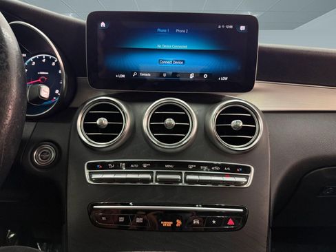 Used 2022 Mercedes-Benz GLC 300 image 16