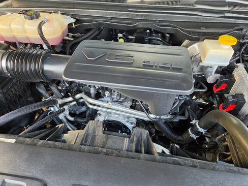 Used 2024 RAM 1500 Big Horn AWD/4WD image 10