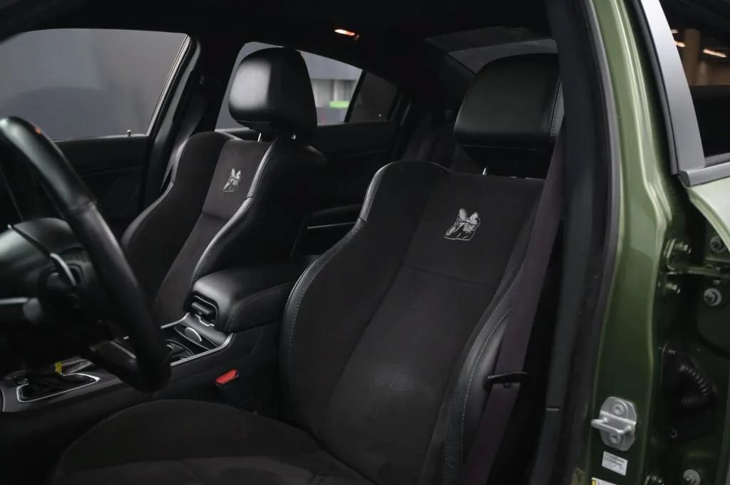 Used 2018 Dodge Charger R/T Scat Pack w/ Dynamics Package RWD image 43