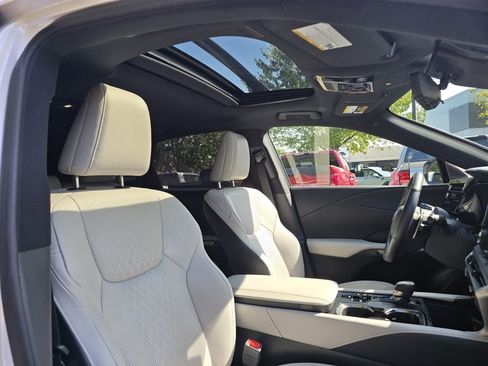 Used 2024 Lexus RX 350 image 12