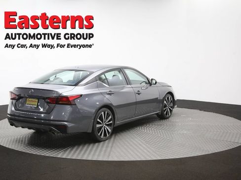 Used 2022 Nissan Altima 2.5 SR FWD image 40