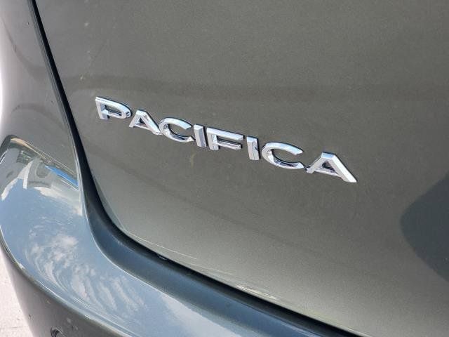New 2027 Chrysler Pacifica Select AWD/4WD image 28