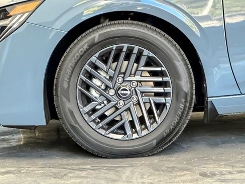 Used 2026 Nissan Sentra SV w/ SV Convenience Package FWD image 23