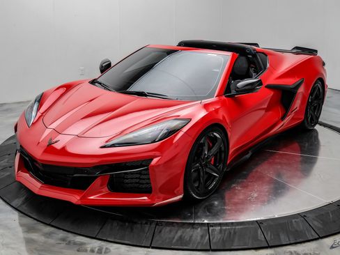 Used 2023 Chevrolet Corvette Z06 w/ Stealth Interior Trim Package RWD image 7
