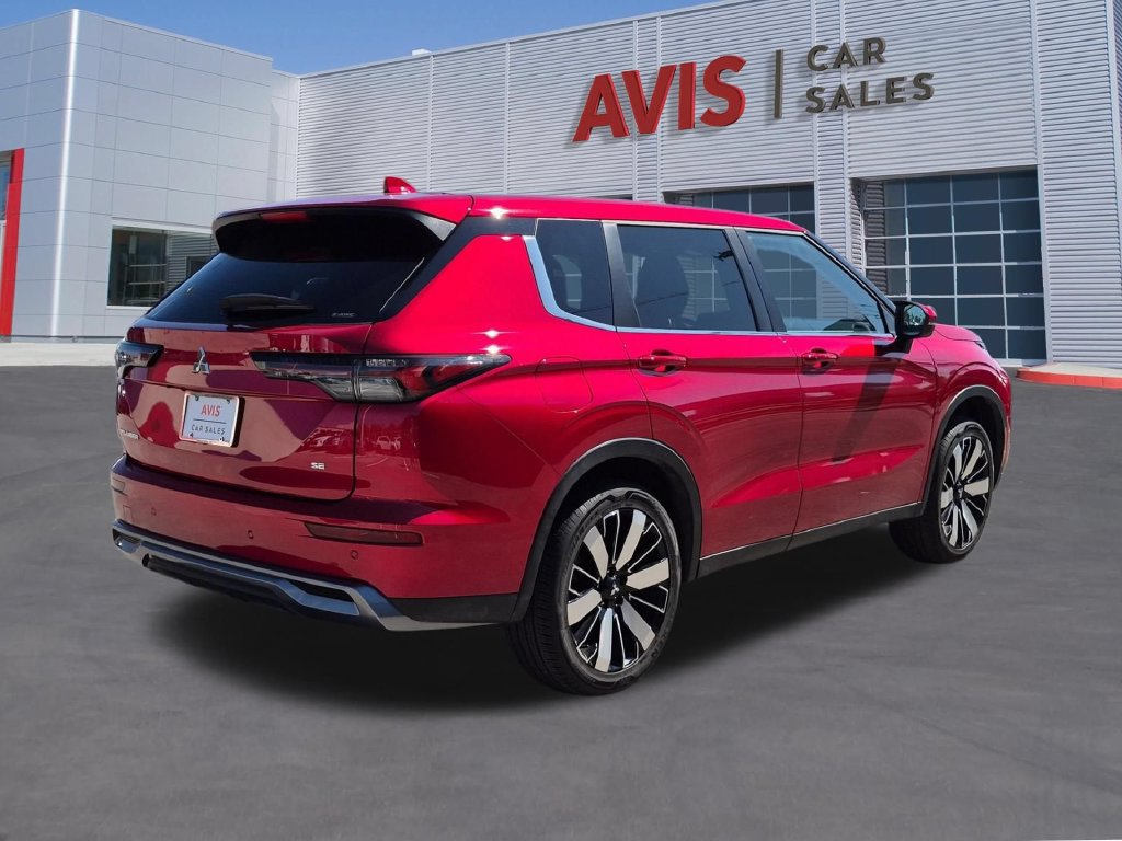 Used 2025 Mitsubishi Outlander SE AWD/4WD image 6