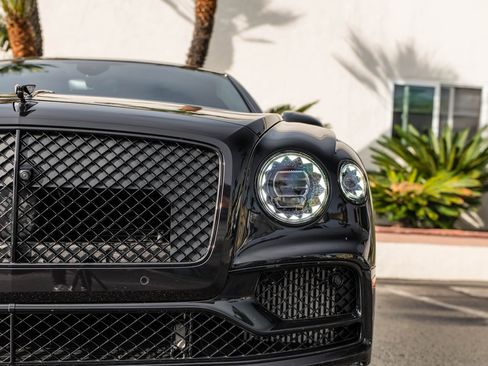 Used 2024 Bentley Flying Spur S V8 image 40