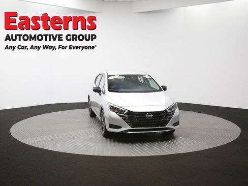 Used 2025 Nissan Versa SR w/ Trunk Package image 50