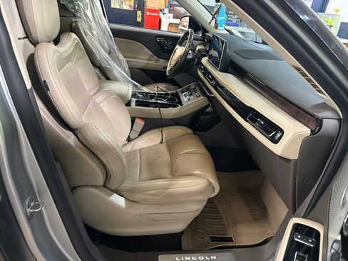 Used 2020 Lincoln Aviator Reserve w/ Equipment Group 201A RWD image 14