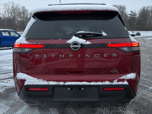 New 2026 Nissan Pathfinder SV image 7