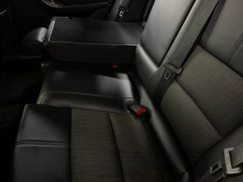 Used 2015 Chevrolet Impala LT FWD image 29