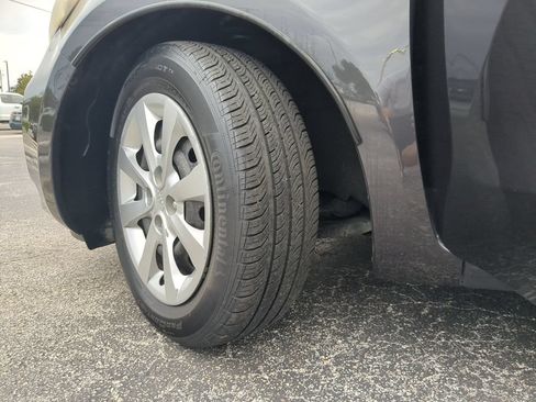 Used 2013 Kia Rio EX FWD image 30