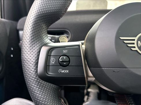 Used 2025 MINI Cooper S FWD image 20