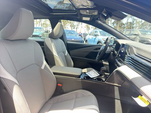 New 2026 Toyota Camry SE w/ Convenience Package FWD image 19