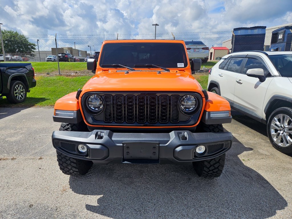 Certified 2025 Jeep Gladiator Sport AWD/4WD image 2