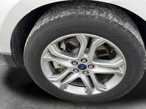 Used 2015 Ford Edge Titanium AWD/4WD image 42