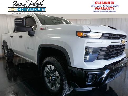 Used 2024 Chevrolet Silverado 2500 Custom w/ Z71 Off-Road Package AWD/4WD image 1