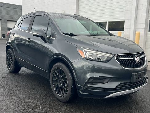 Used 2018 Buick Encore Preferred FWD image 3