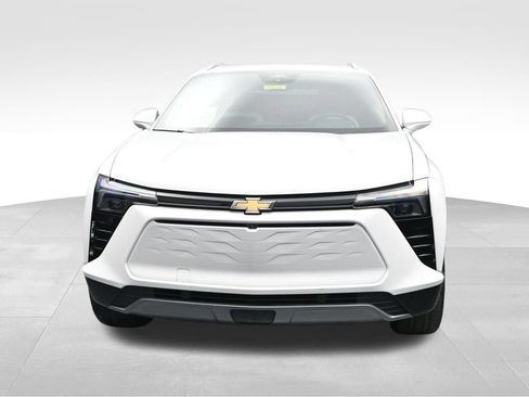 Used 2024 Chevrolet Blazer EV LT AWD/4WD image 8