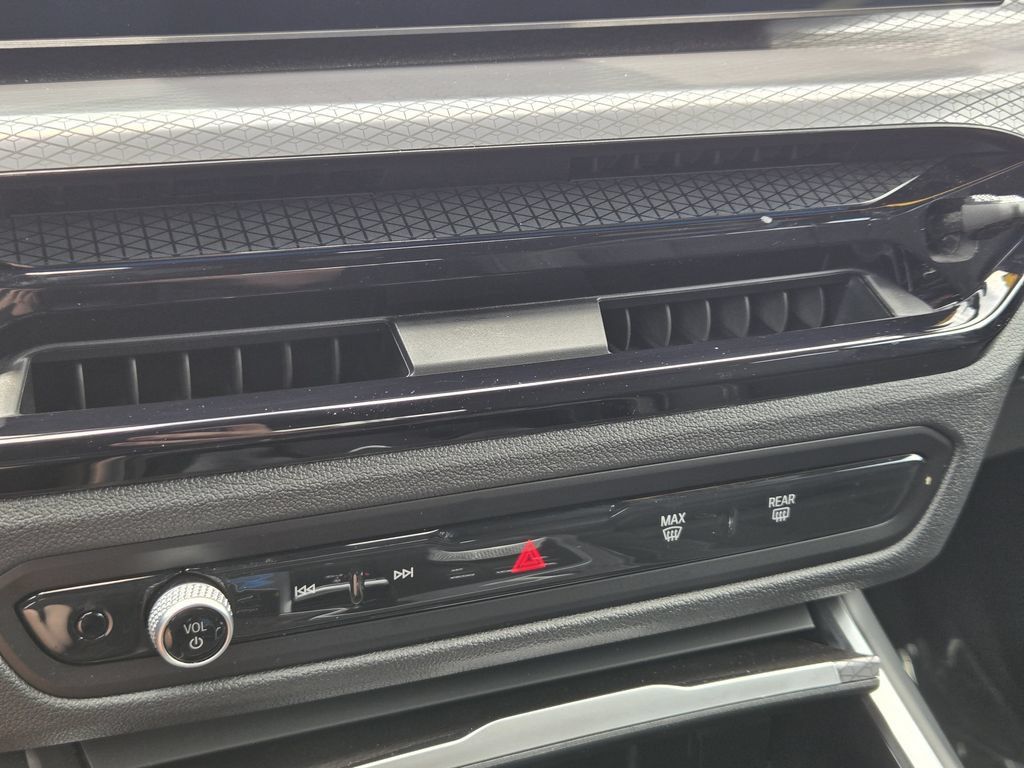 Certified 2025 BMW i4 xDrive40i AWD/4WD image 23