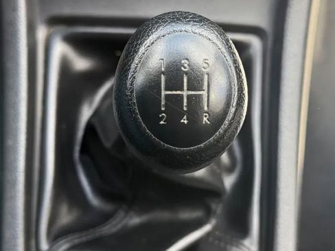 Used 2013 Subaru Impreza 2.0i AWD/4WD image 17