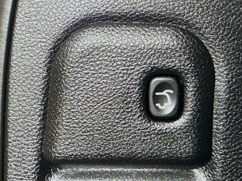 Used 2019 Jeep Grand Cherokee Limited image 31