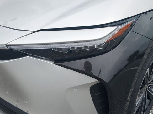 New 2025 Toyota bZ4X AWD image 18