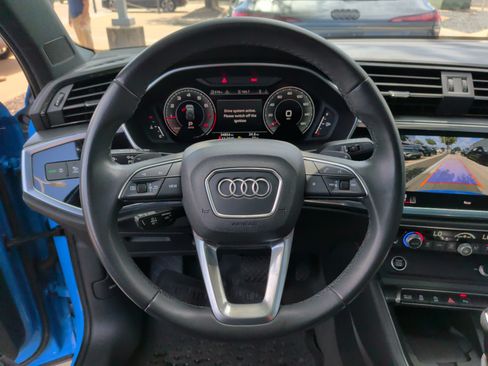 Used 2023 Audi Q3 2.0T Premium Plus w/ Premium Plus Package AWD/4WD image 17