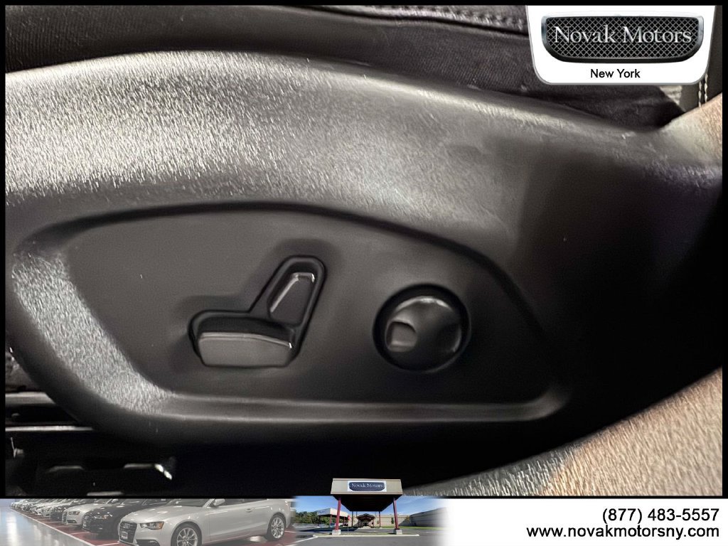 Used 2023 Jeep Compass Latitude w/ Sun and Sound Group AWD/4WD image 19