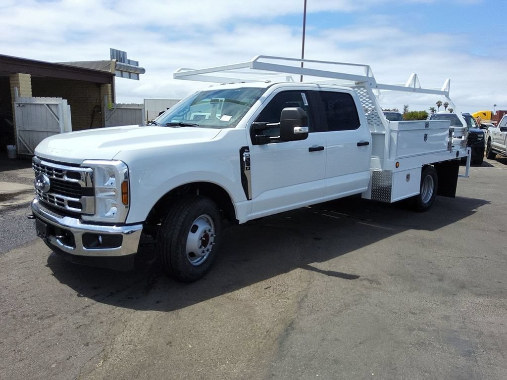 New 2026 Ford F350 XL w/ XL Chrome Package RWD image 3