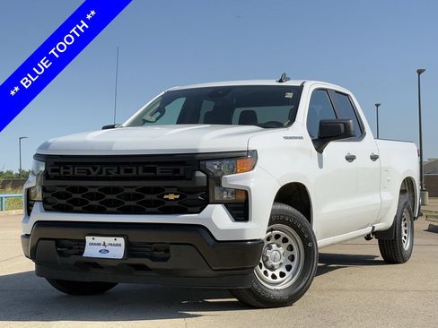 Used 2024 Chevrolet Silverado 1500 W/T w/ Trailering Package RWD image 2