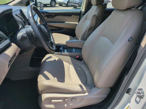 Used 2019 Honda Odyssey Elite image 14