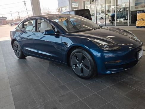 Used 2023 Tesla Model 3 Standard Range RWD image 4