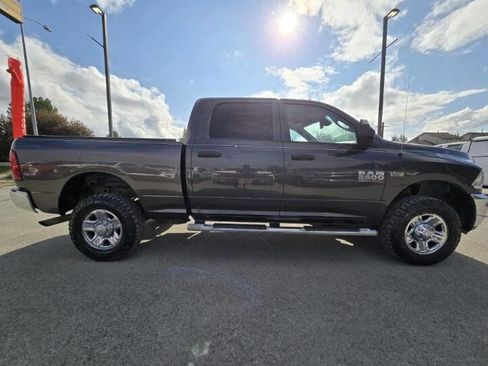 Used 2016 RAM 2500 Tradesman w/ Chrome Appearance Group image 4