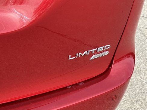 New 2026 Chrysler Pacifica Limited image 6