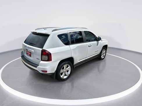 Used 2014 Jeep Compass Latitude FWD image 8