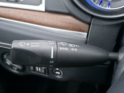 Used 2016 Chrysler 300 C Platinum w/ Safetytec Plus Group image 32